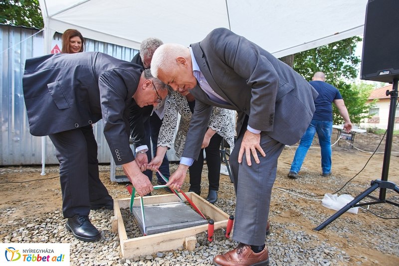 Szociális nappali ellátást nyújtó intézmény alapkőletétele