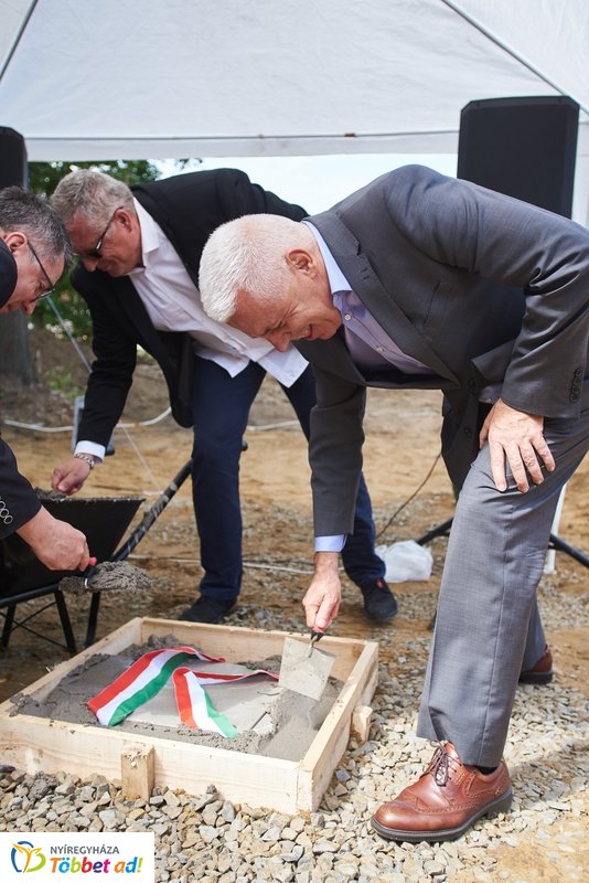 Szociális nappali ellátást nyújtó intézmény alapkőletétele