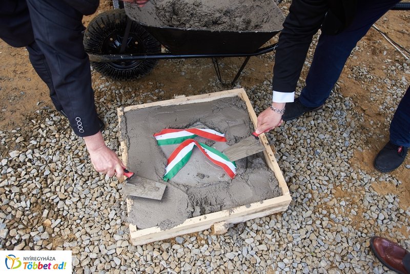 Szociális nappali ellátást nyújtó intézmény alapkőletétele