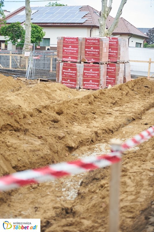 Szociális nappali ellátást nyújtó intézmény alapkőletétele