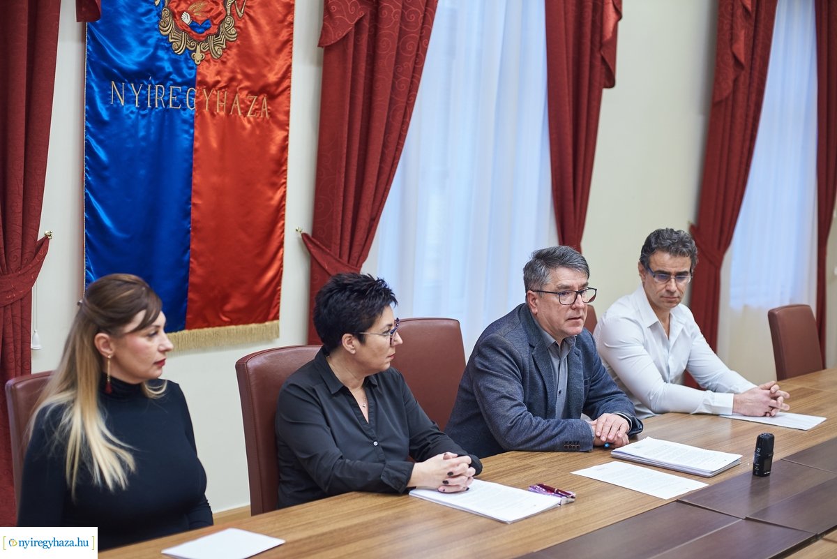 Szociális városrehabilitáció - sajtótájékoztató