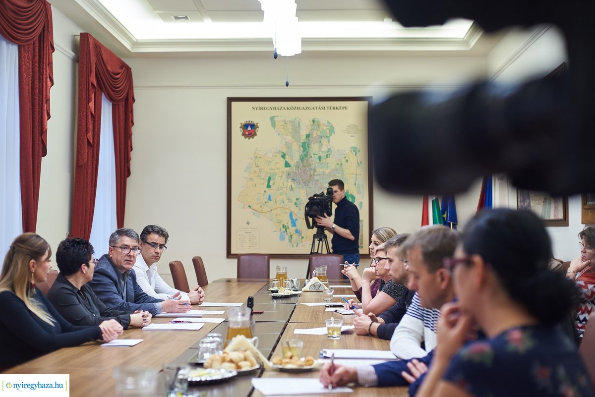 Szociális városrehabilitáció - sajtótájékoztató