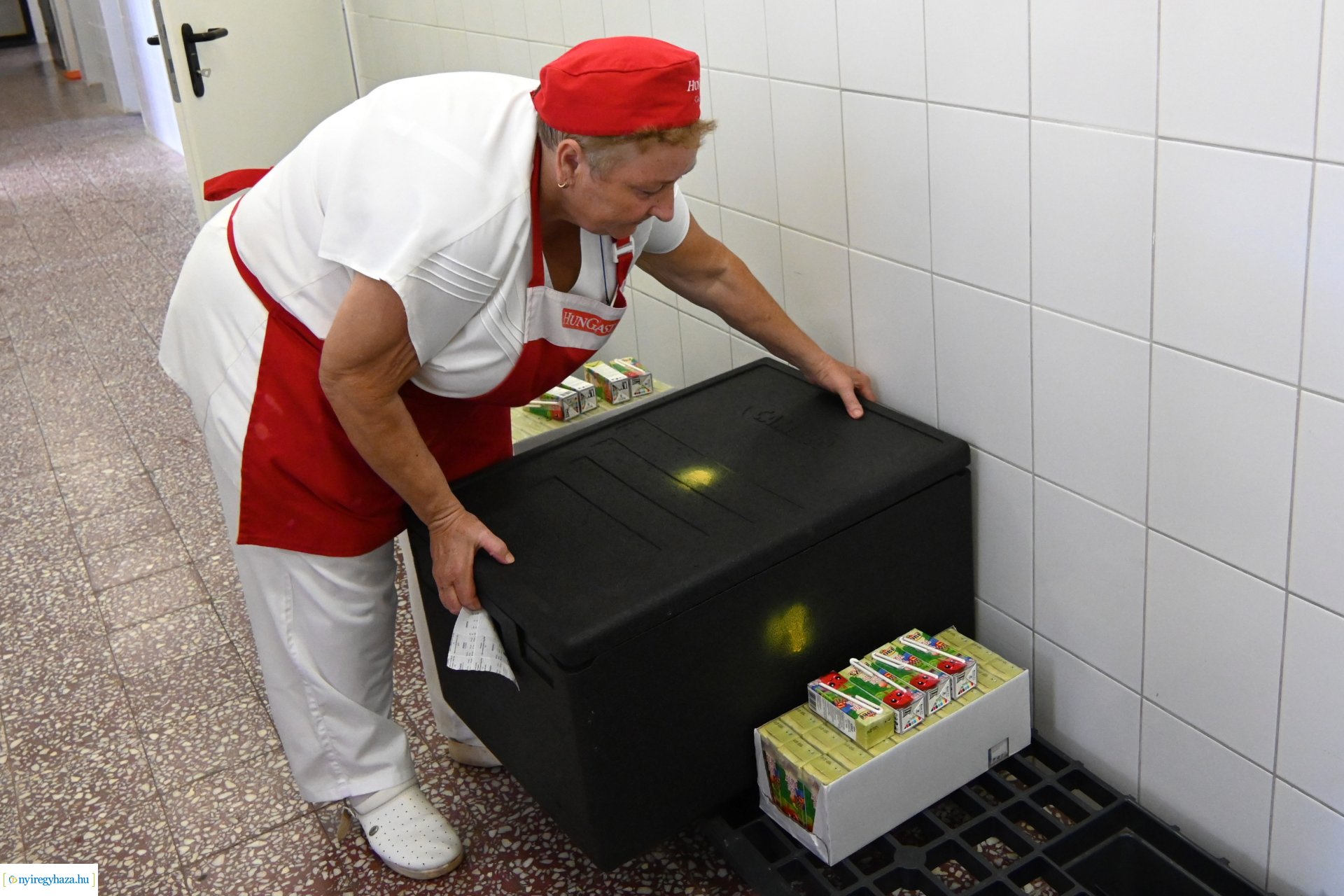 Szociális nyári gyermekétkeztetés - főzés, csomagolás, kiszállítás