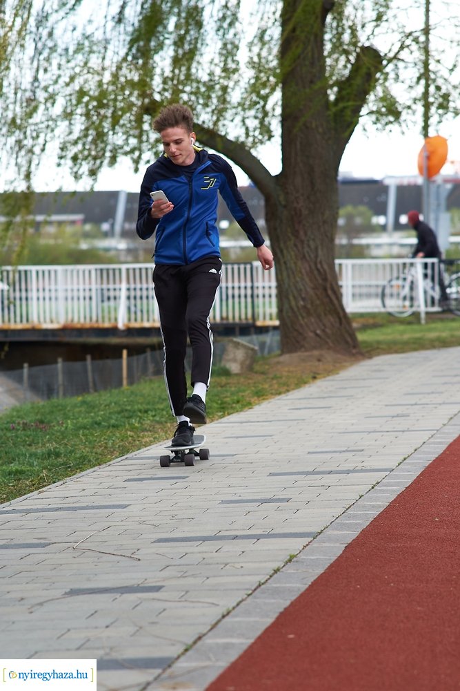 Szökőkút üzembe helyezés a Bujtoson