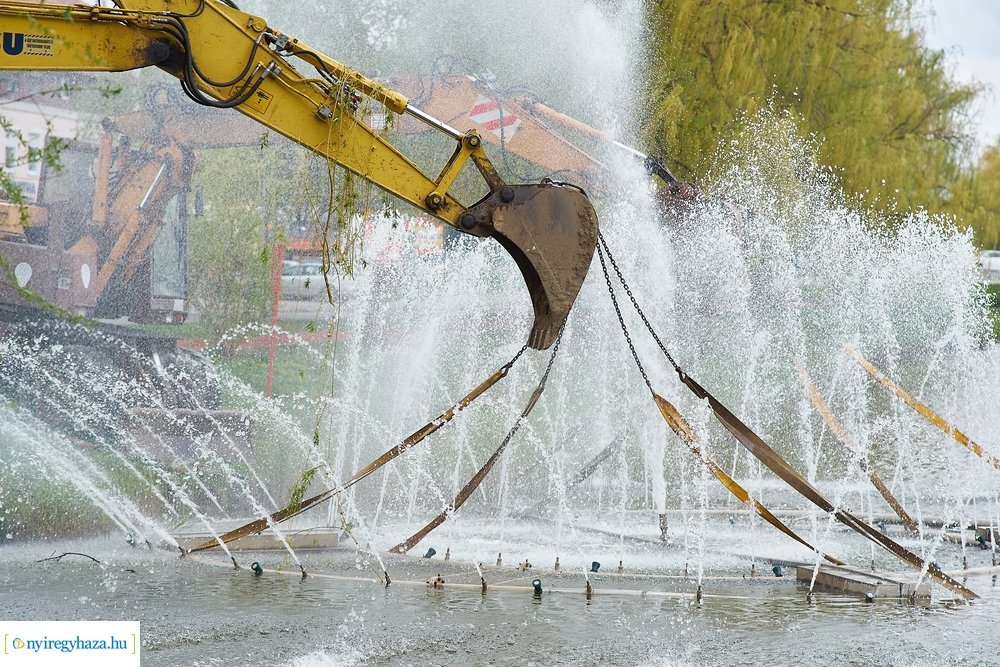 Szökőkút üzembe helyezés a Bujtoson