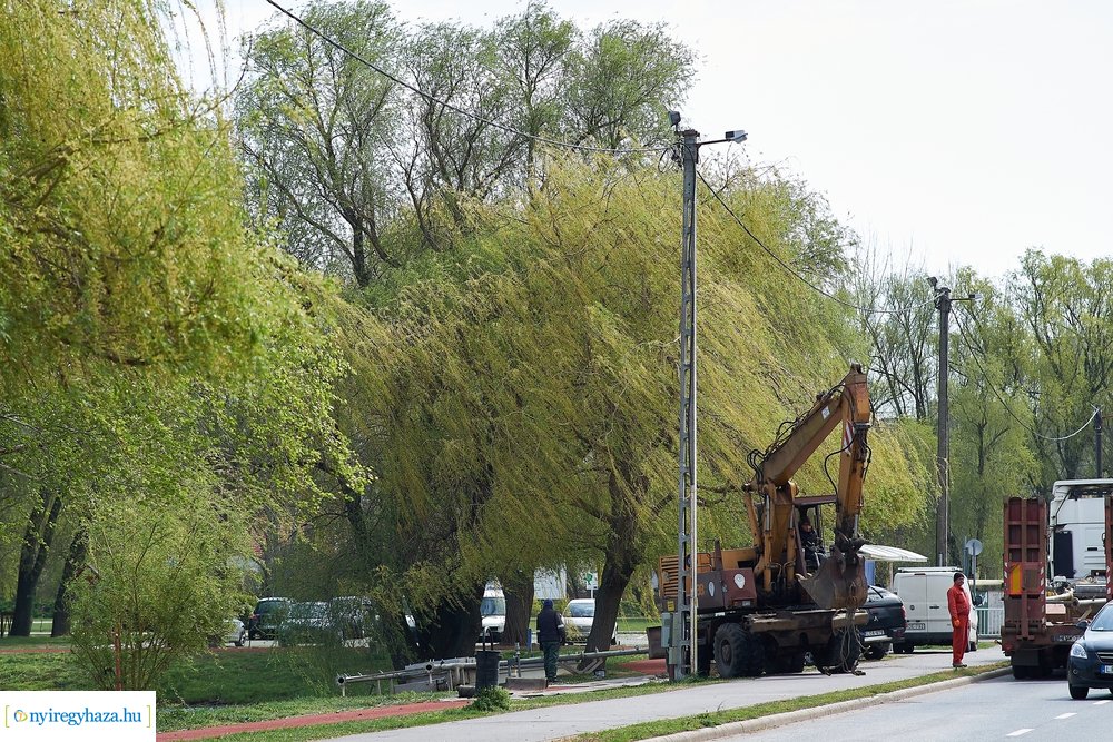 Szökőkút üzembe helyezés a Bujtoson