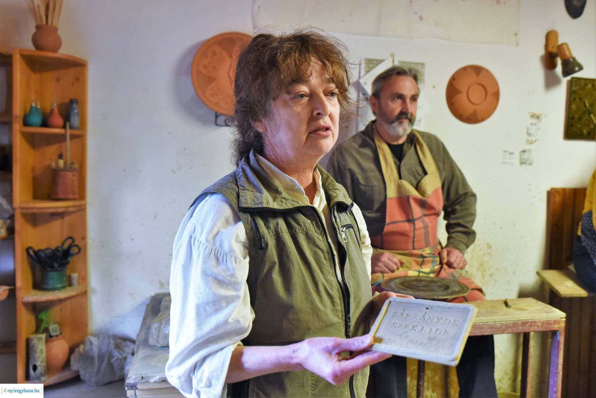 Szolanics Elvira kerámikus, népi iparművész szakkörében jártunk