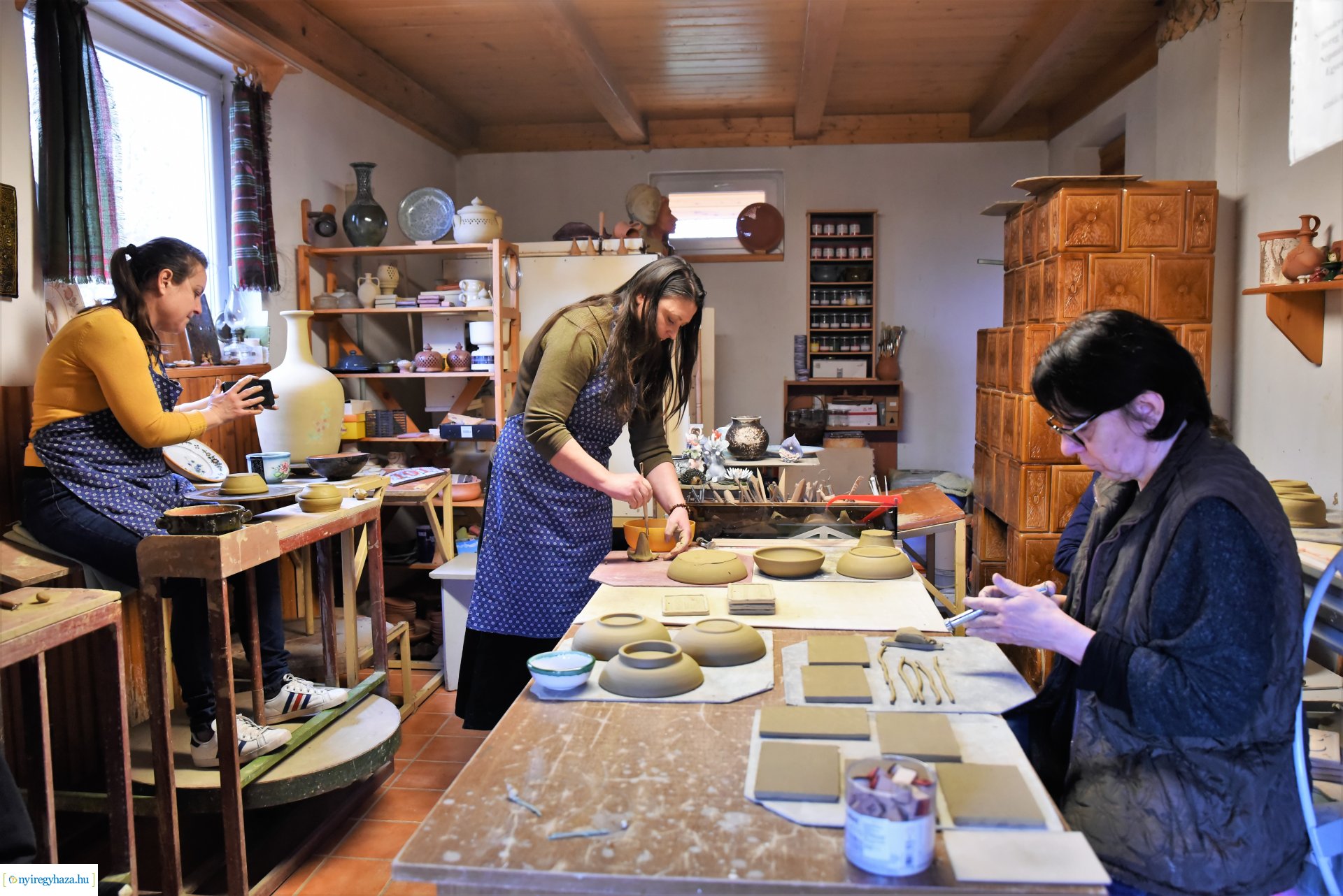 Szolanics Elvira kerámikus, népi iparművész szakkörében jártunk
