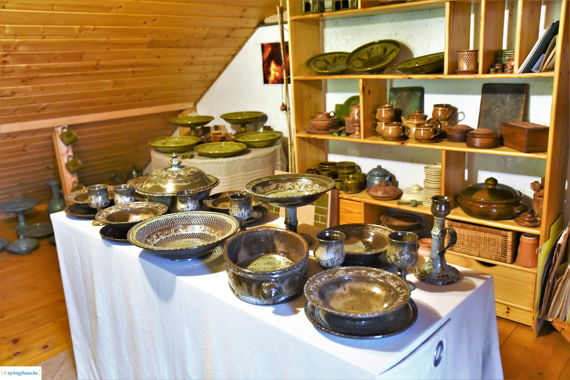 Szolanics Elvira kerámikus, népi iparművész szakkörében jártunk