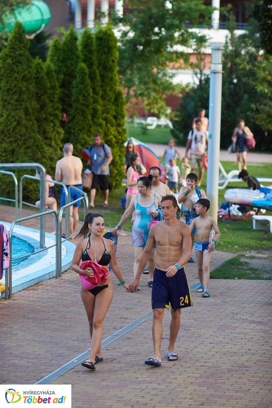 Szombat délután a strandon