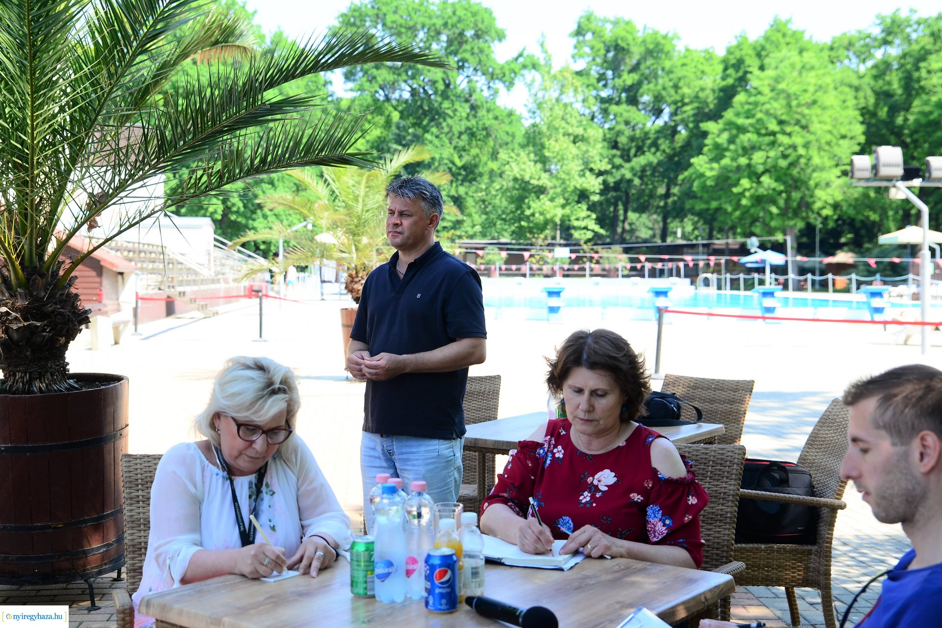 Szombattól a Parkfürdő is várja a vendégeket