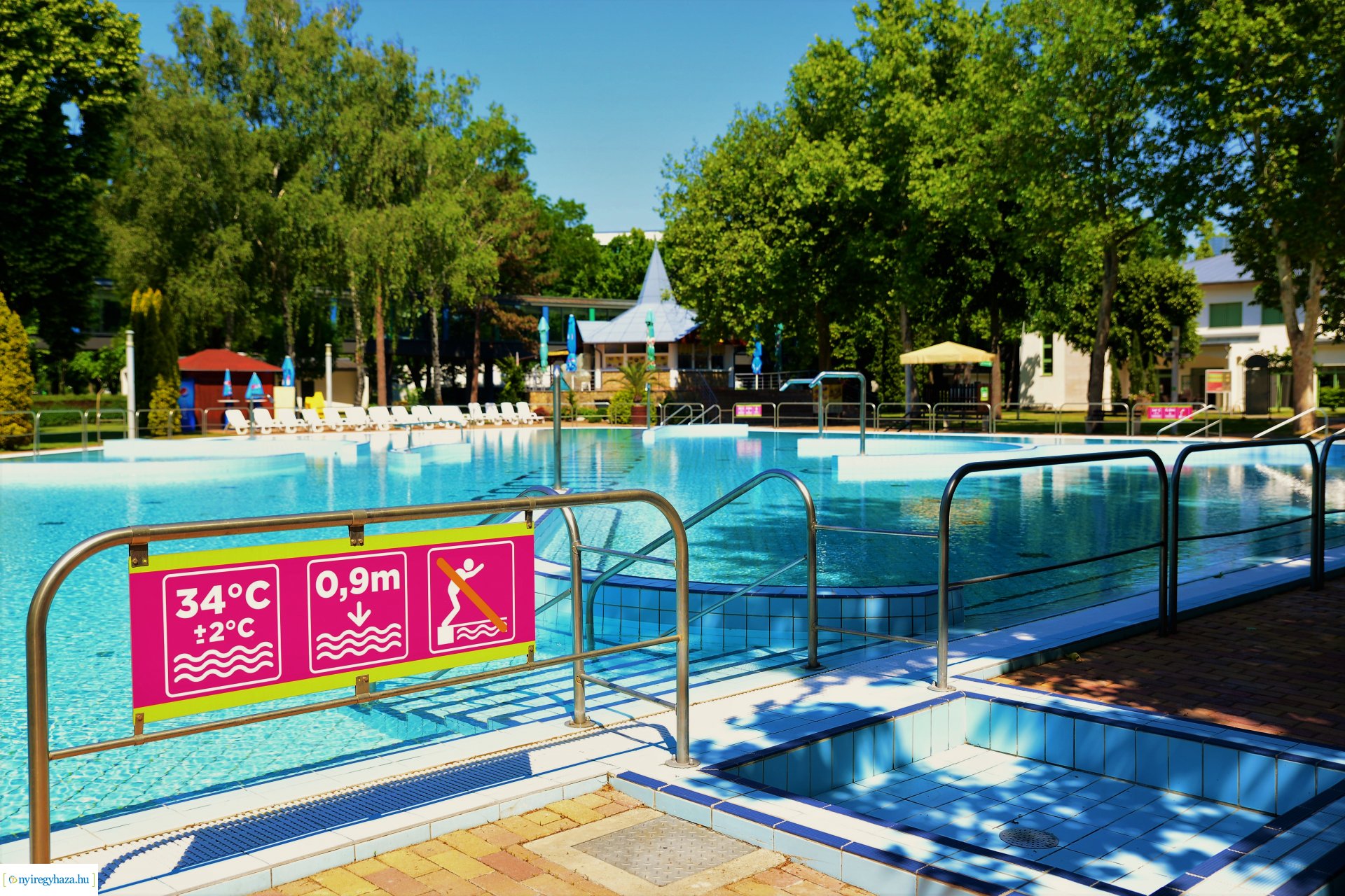 Szombattól a Parkfürdő is várja a vendégeket
