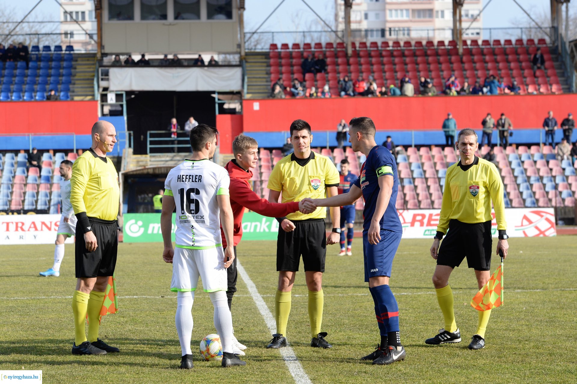 Szpari-Ajka labdarúgó mérkőzés