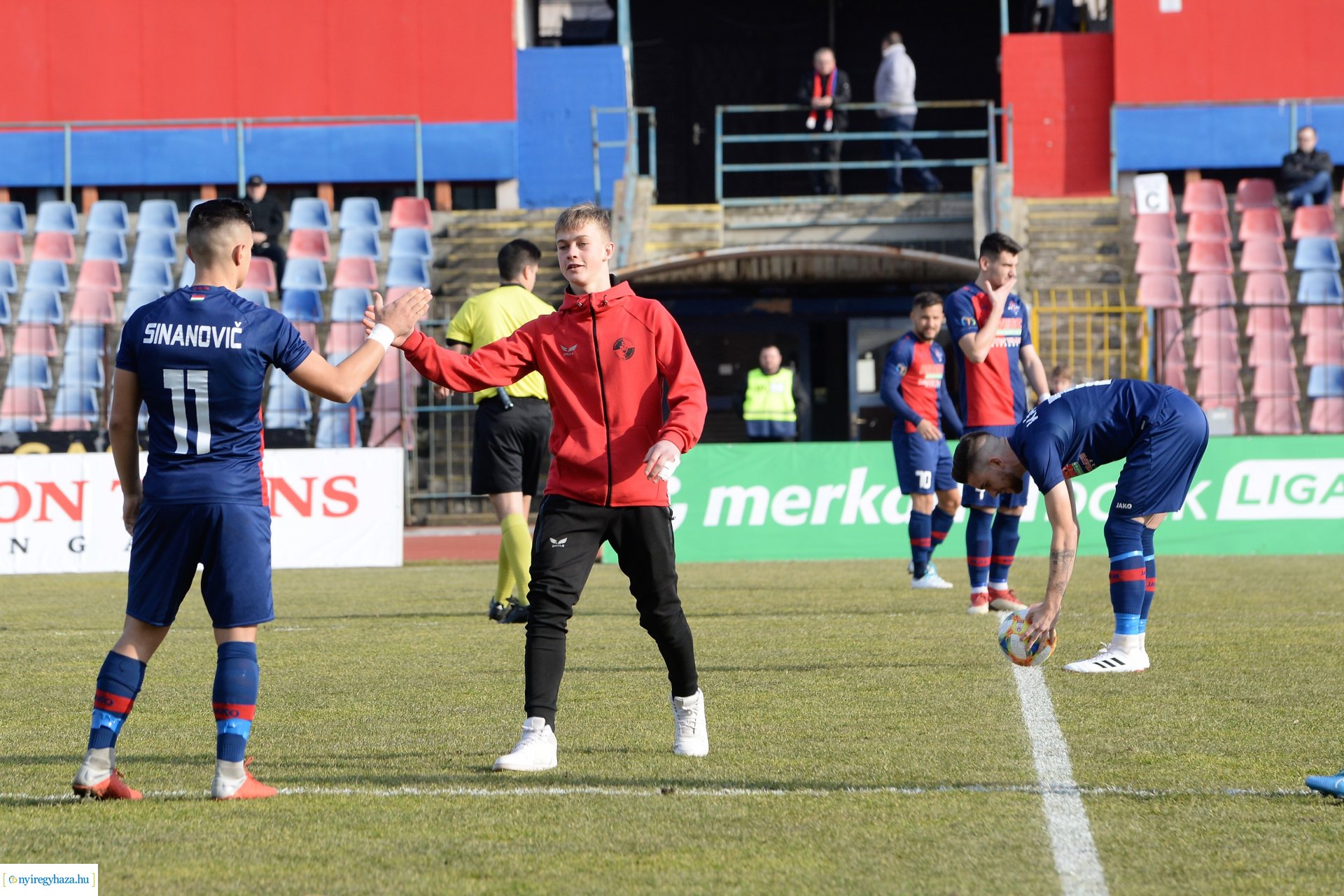 Szpari-Ajka labdarúgó mérkőzés