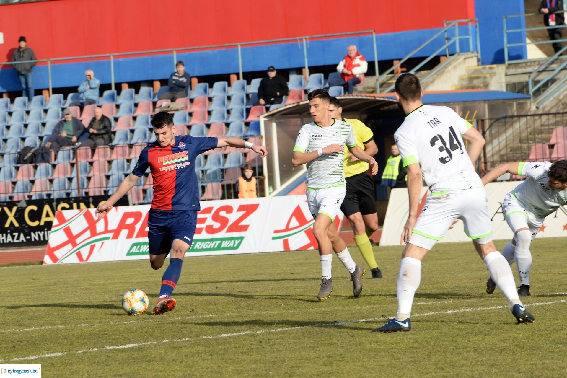 Szpari-Ajka labdarúgó mérkőzés