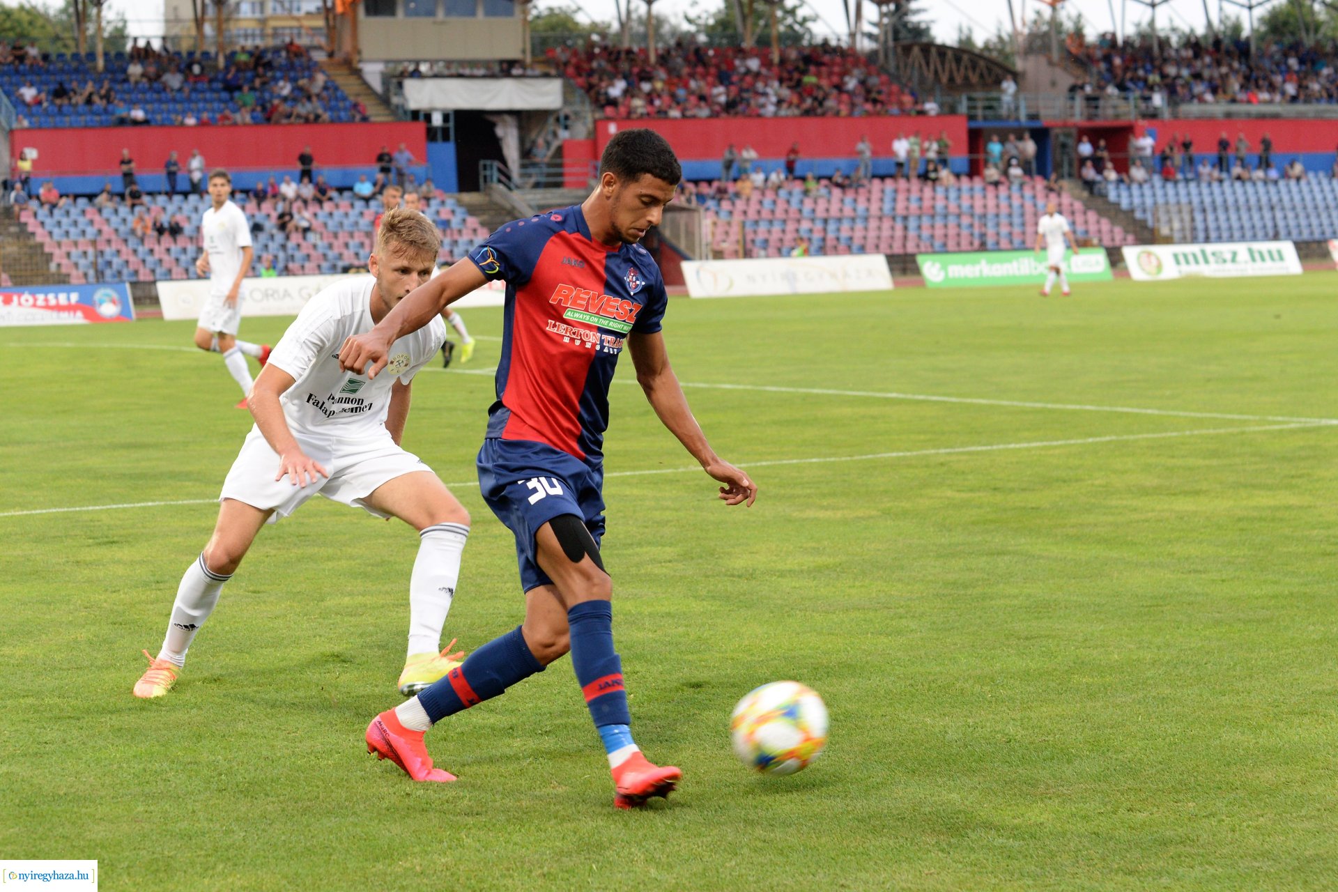 Szpari-Dorog labdarúgó mérkőzés 2020 ősz