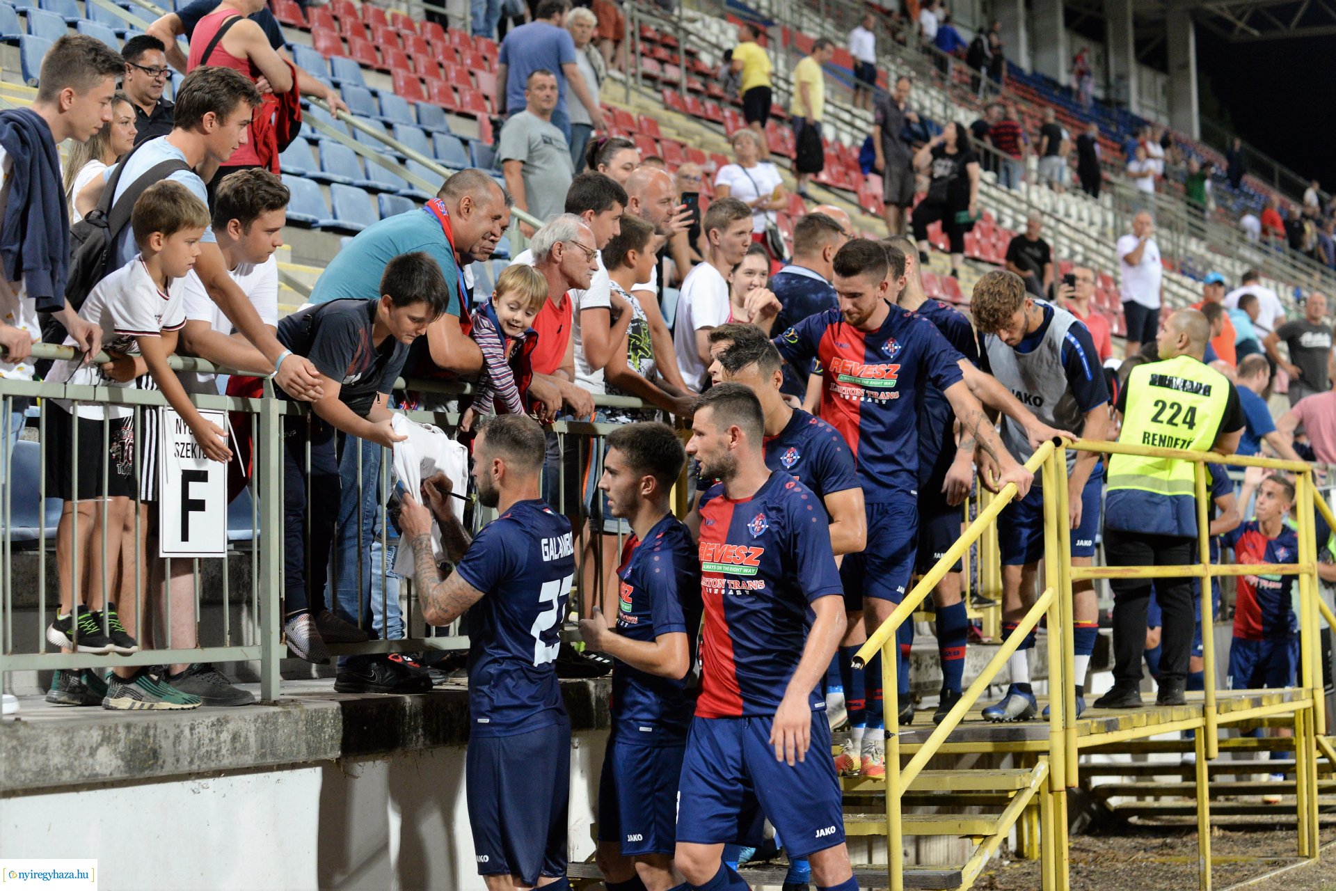 Szpari-Dorog labdarúgó mérkőzés 2020 ősz