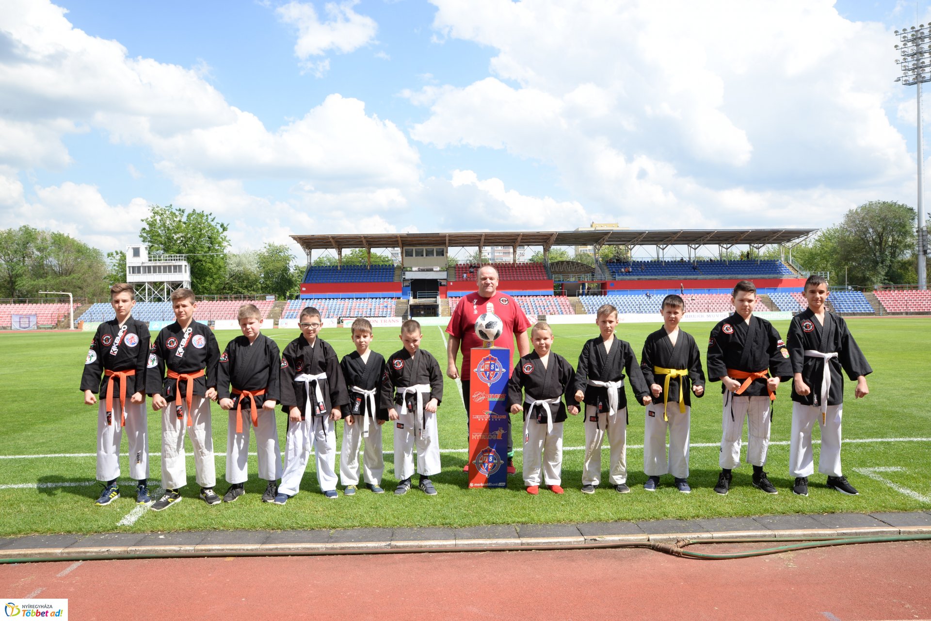 Szpari-Gyirmót FC labdarúgó mérkőzés