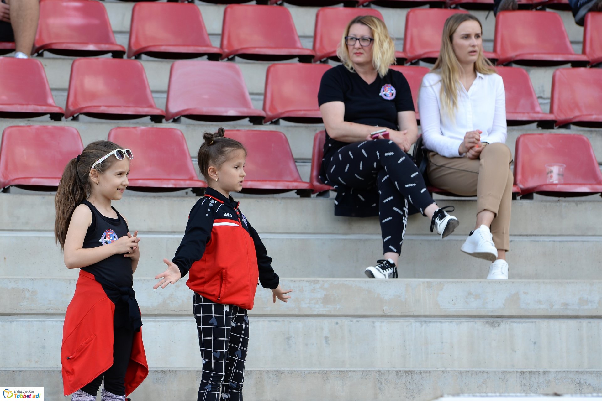 Szpari-Gyirmót FC labdarúgó mérkőzés