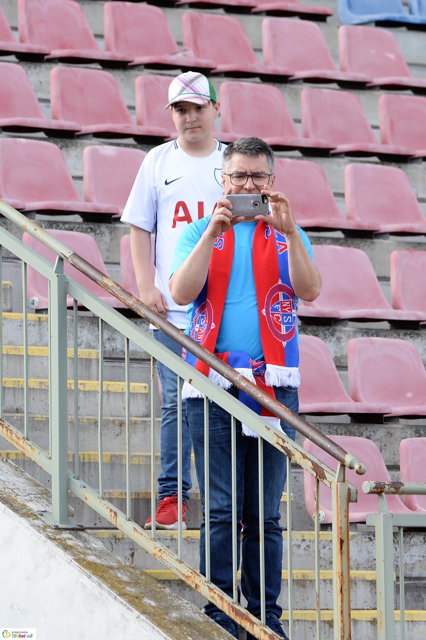 Szpari-Gyirmót FC labdarúgó mérkőzés