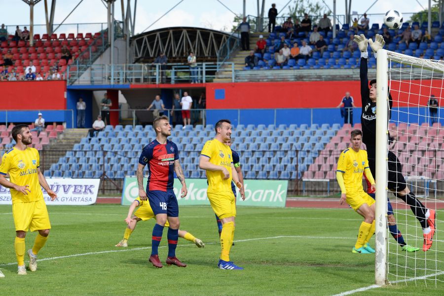 Szpari-Gyirmót FC labdarúgó mérkőzés