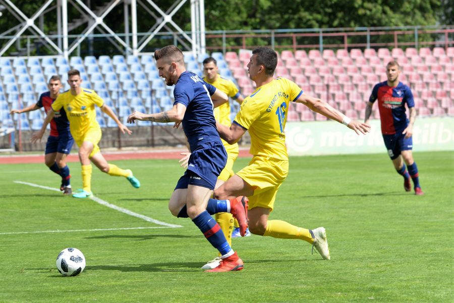 Szpari-Gyirmót FC labdarúgó mérkőzés