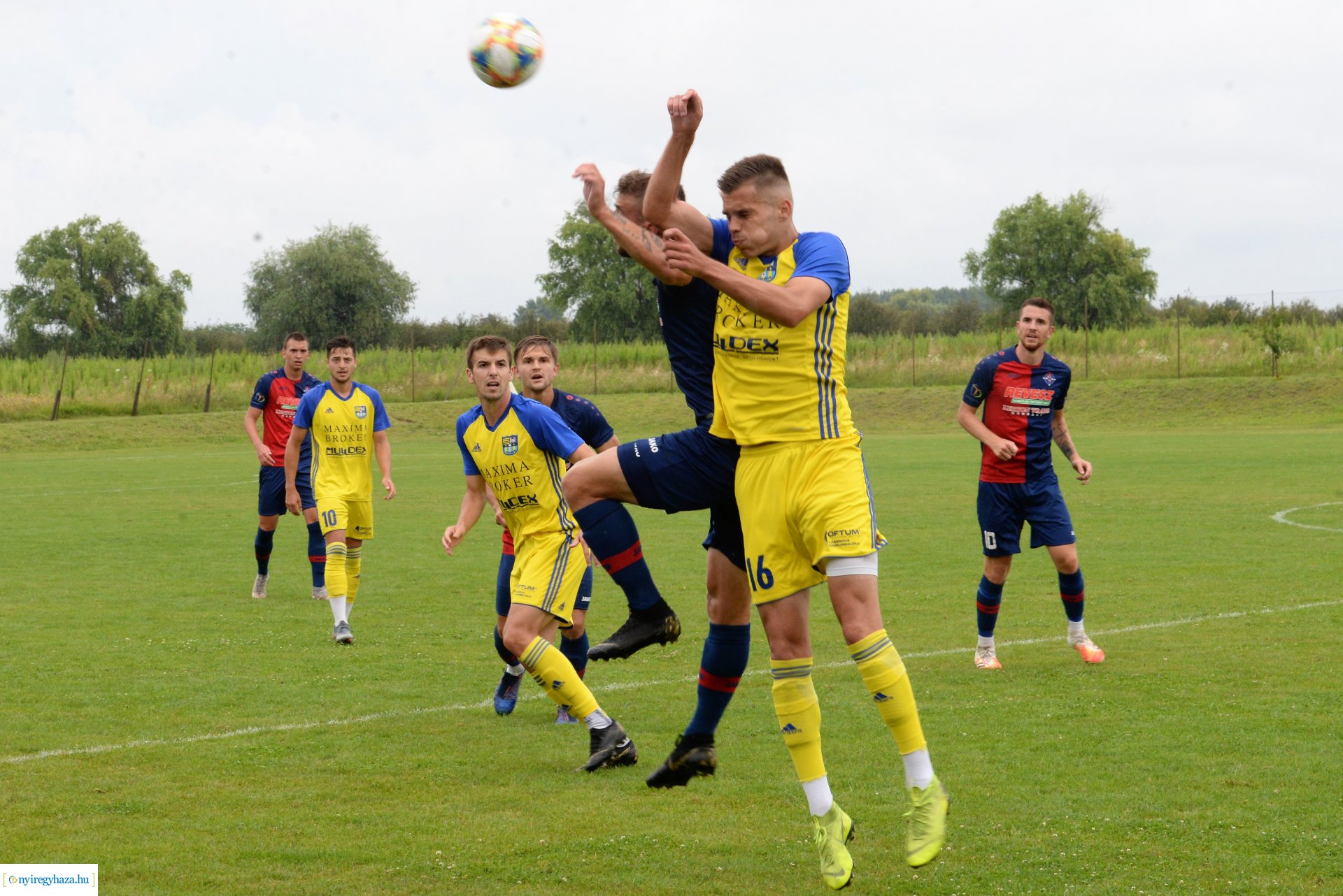 Szpari-Kassa labdarúgó edzőmérkőzés