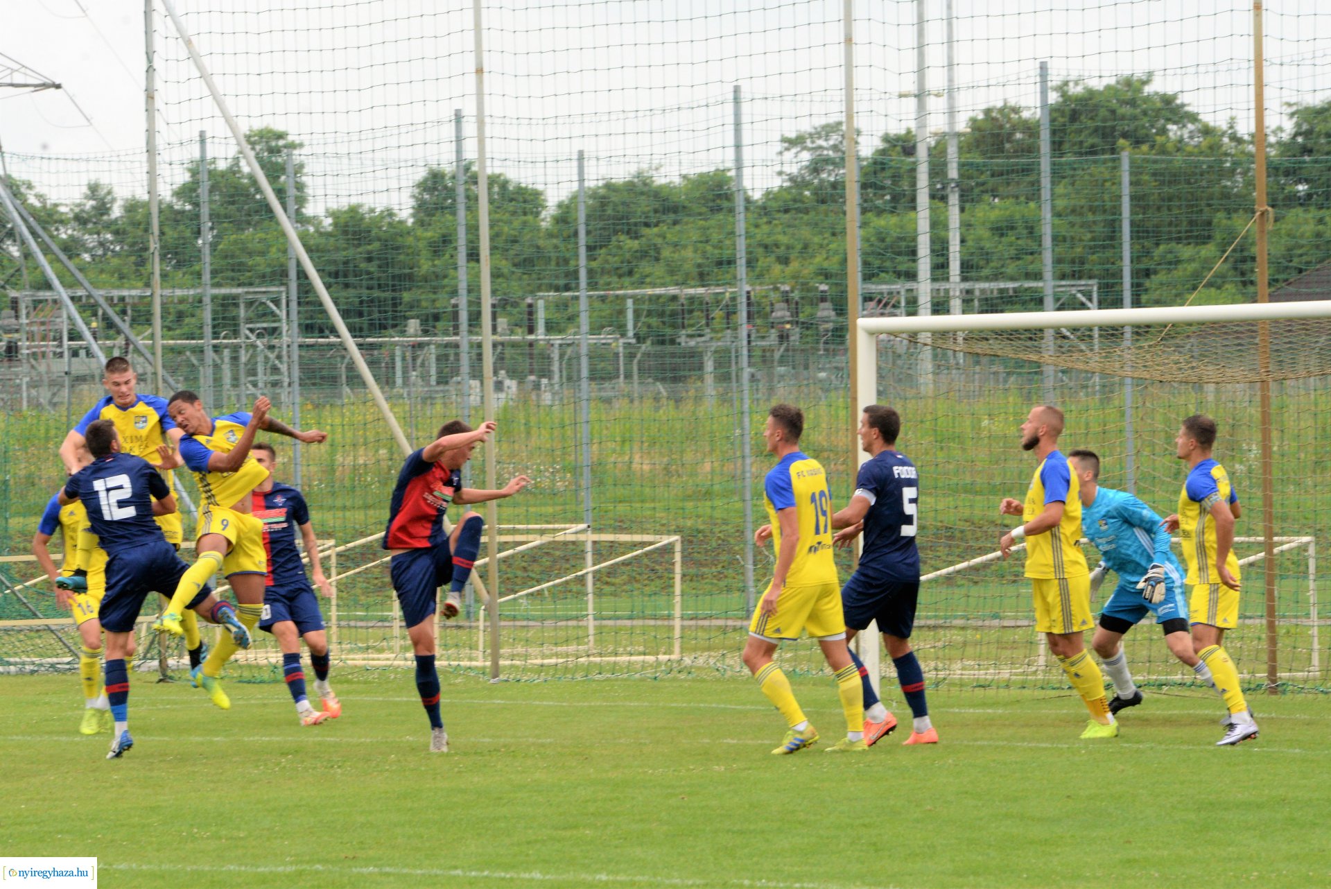 Szpari-Kassa labdarúgó edzőmérkőzés