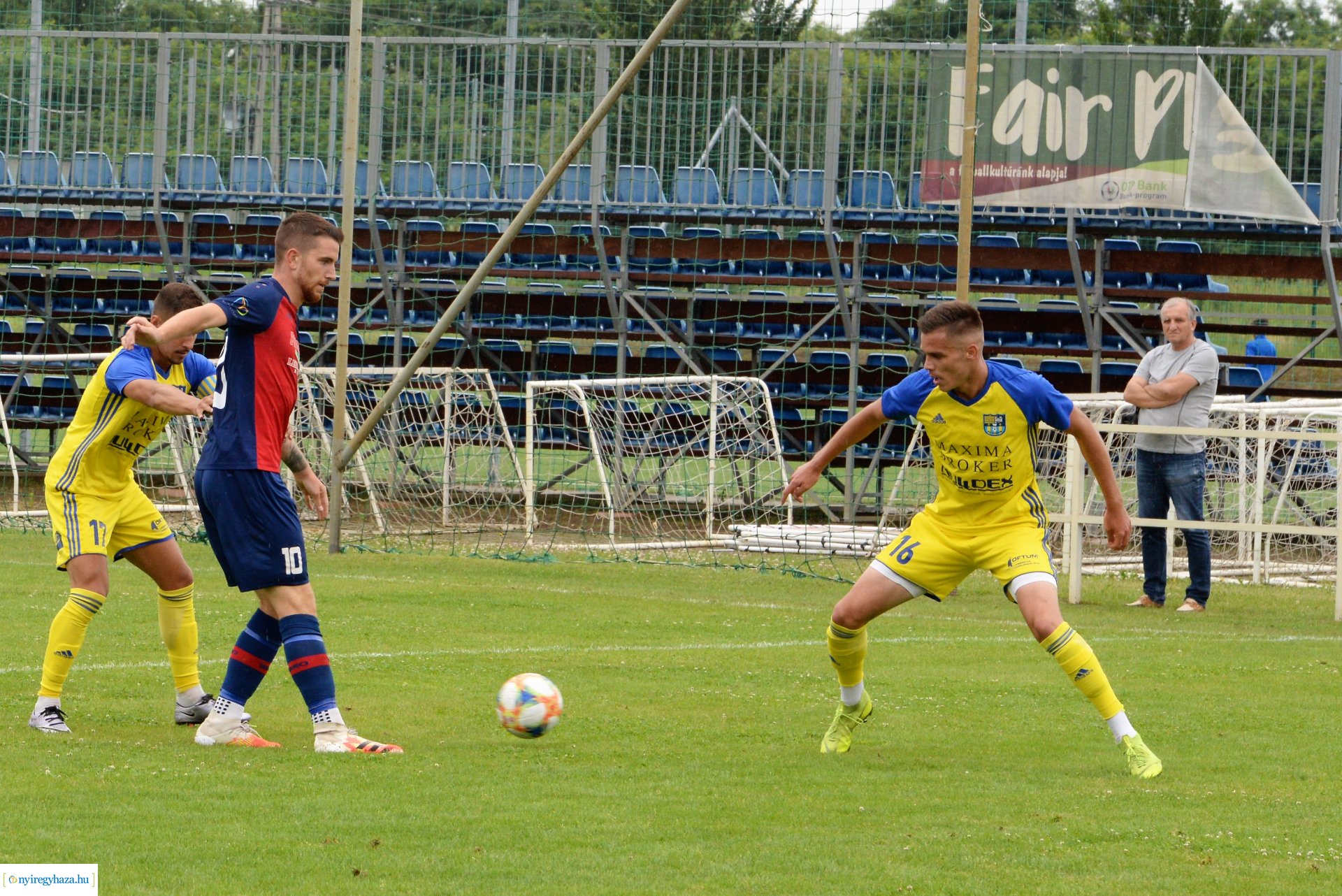 Szpari-Kassa labdarúgó edzőmérkőzés