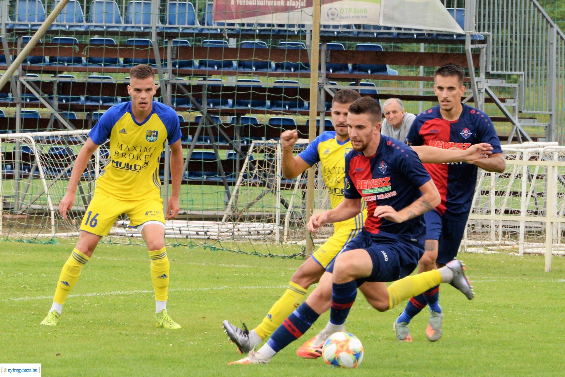 Szpari-Kassa labdarúgó edzőmérkőzés