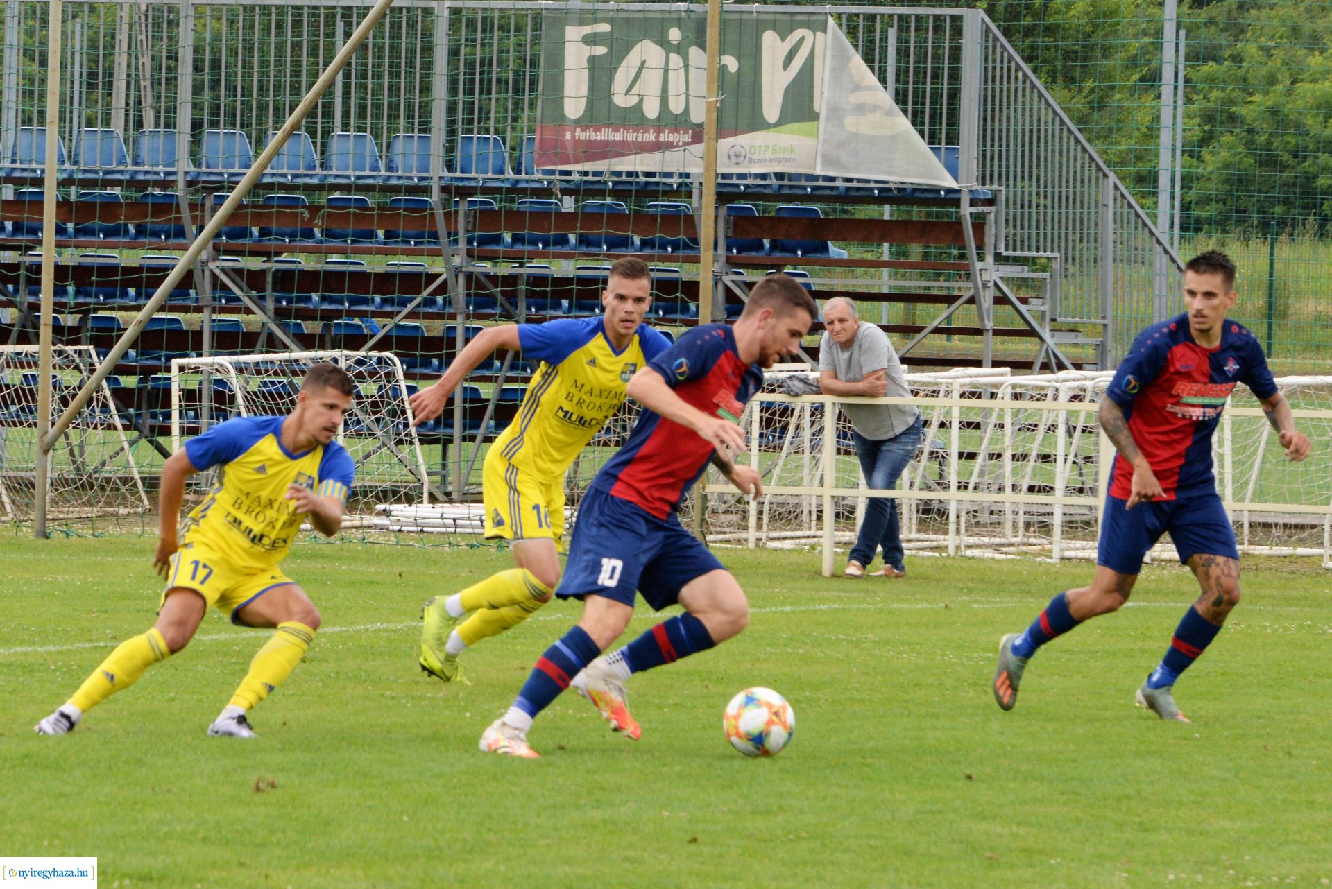 Szpari-Kassa labdarúgó edzőmérkőzés