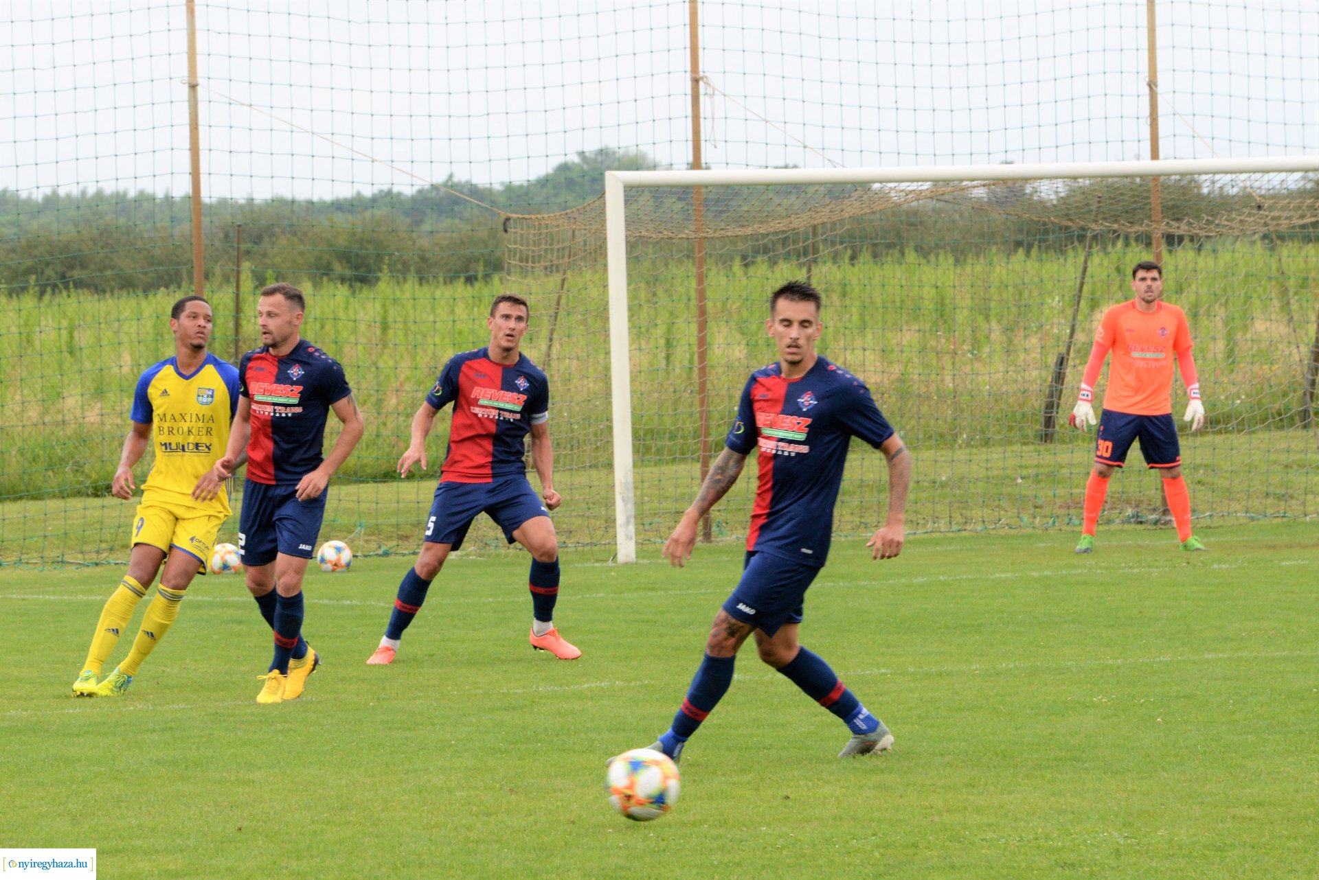 Szpari-Kassa labdarúgó edzőmérkőzés