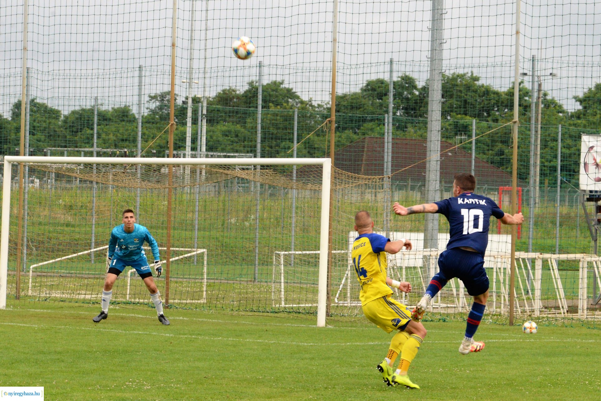 Szpari-Kassa labdarúgó edzőmérkőzés