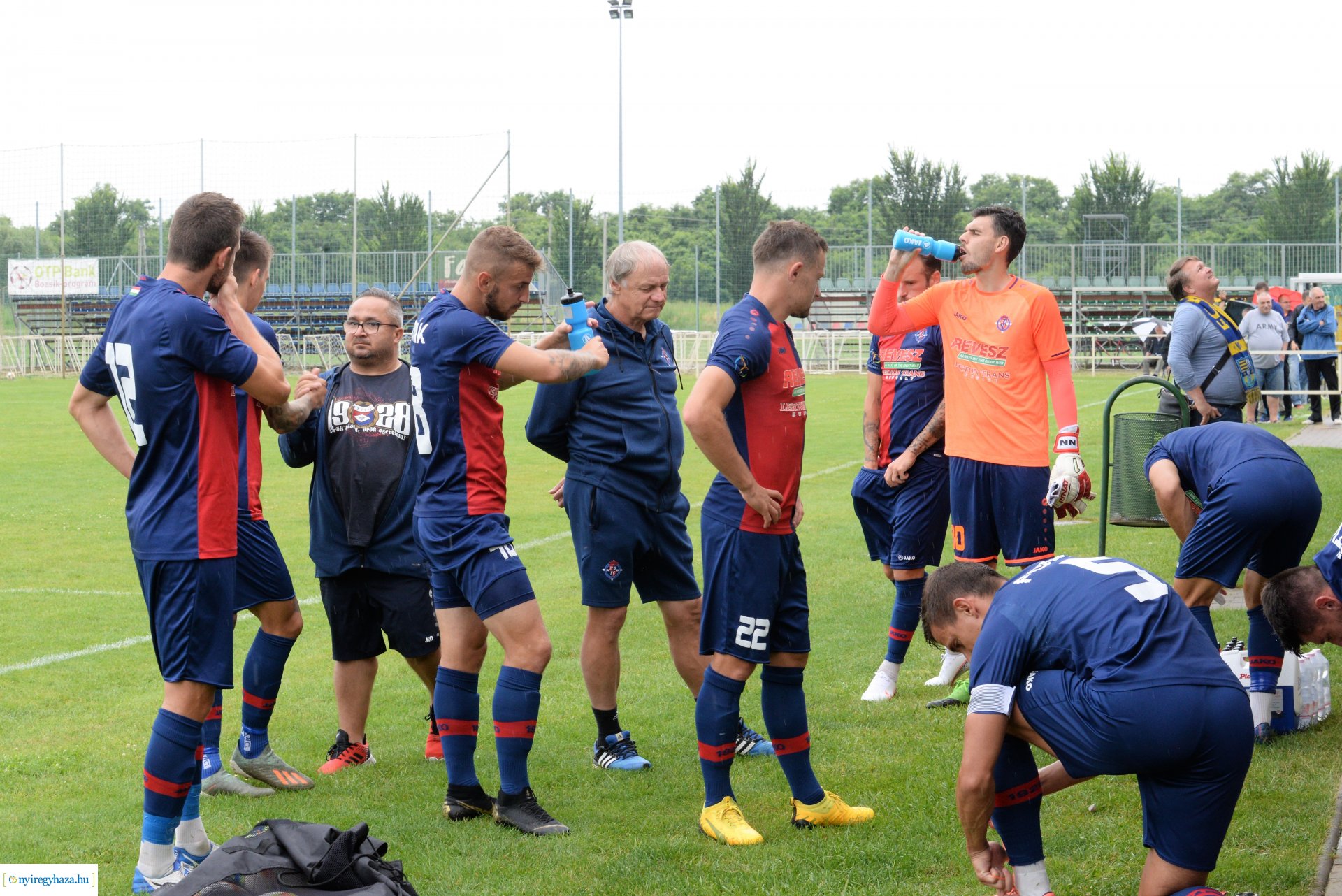 Szpari-Kassa labdarúgó edzőmérkőzés