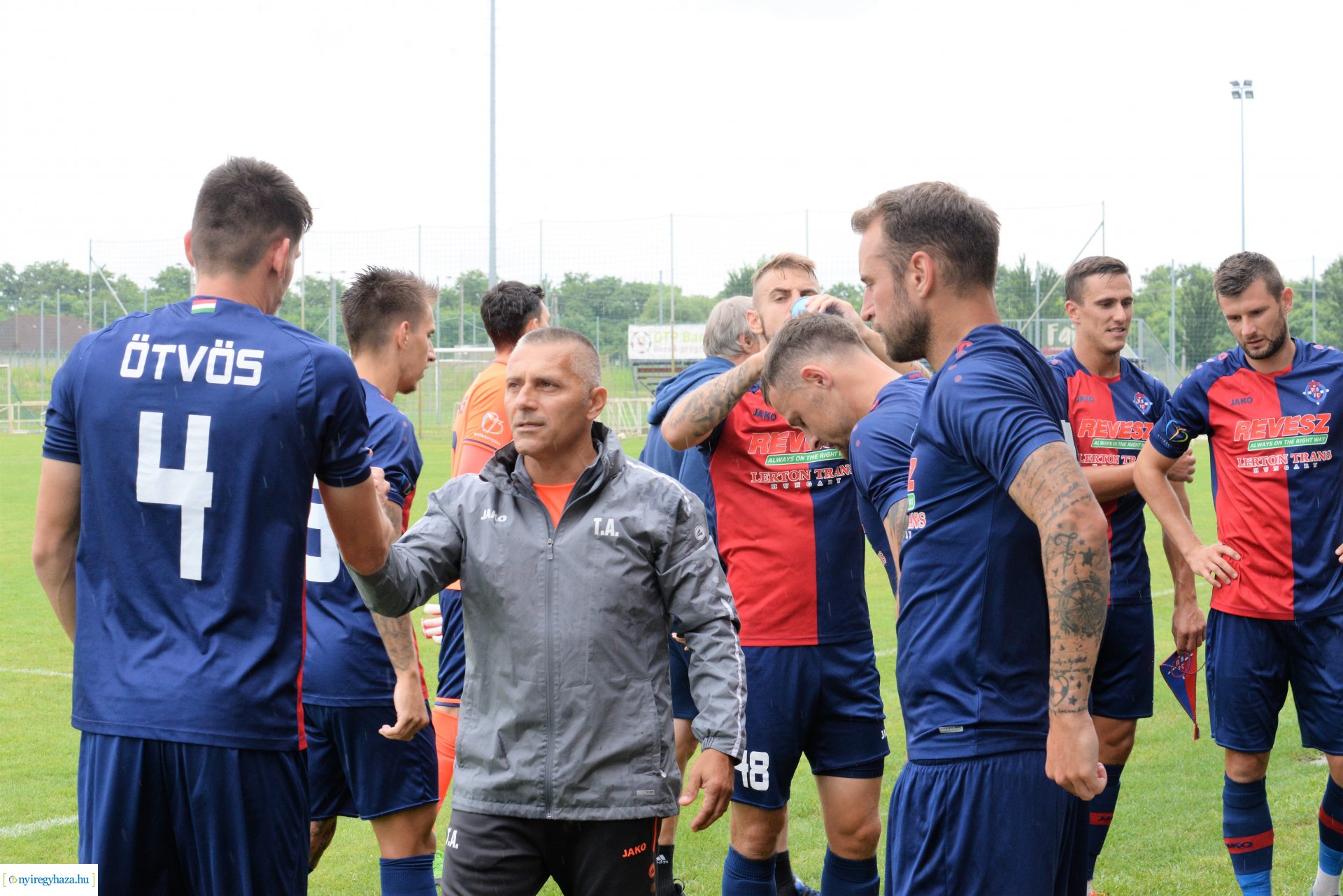 Szpari-Kassa labdarúgó edzőmérkőzés