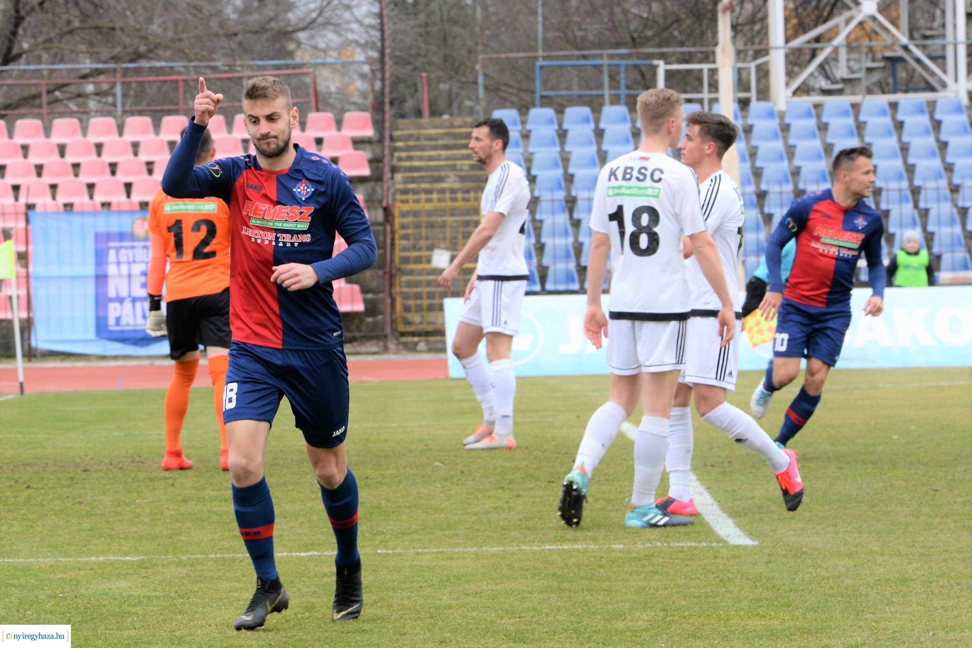 Szpari-Kazincbarcika labdarúgó mérkőzés