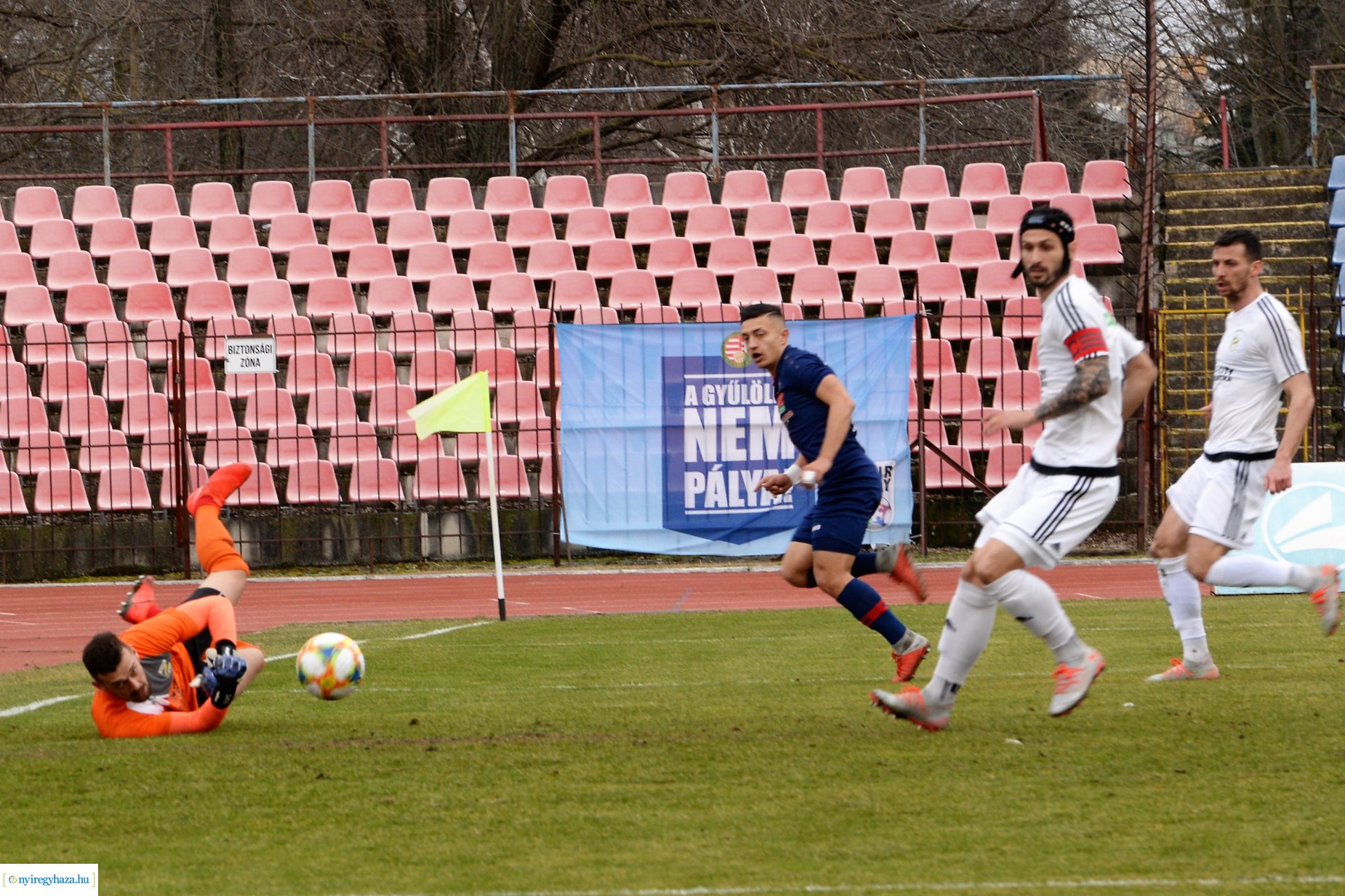 Szpari-Kazincbarcika labdarúgó mérkőzés