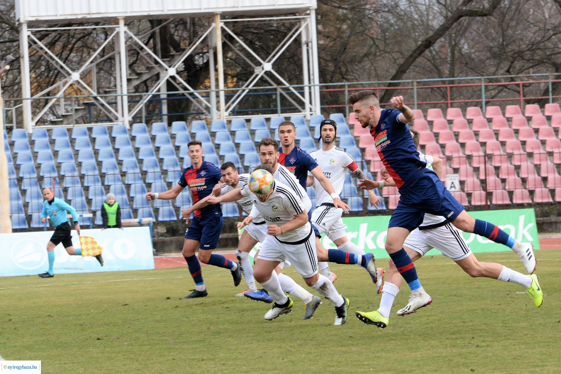 Szpari-Kazincbarcika labdarúgó mérkőzés