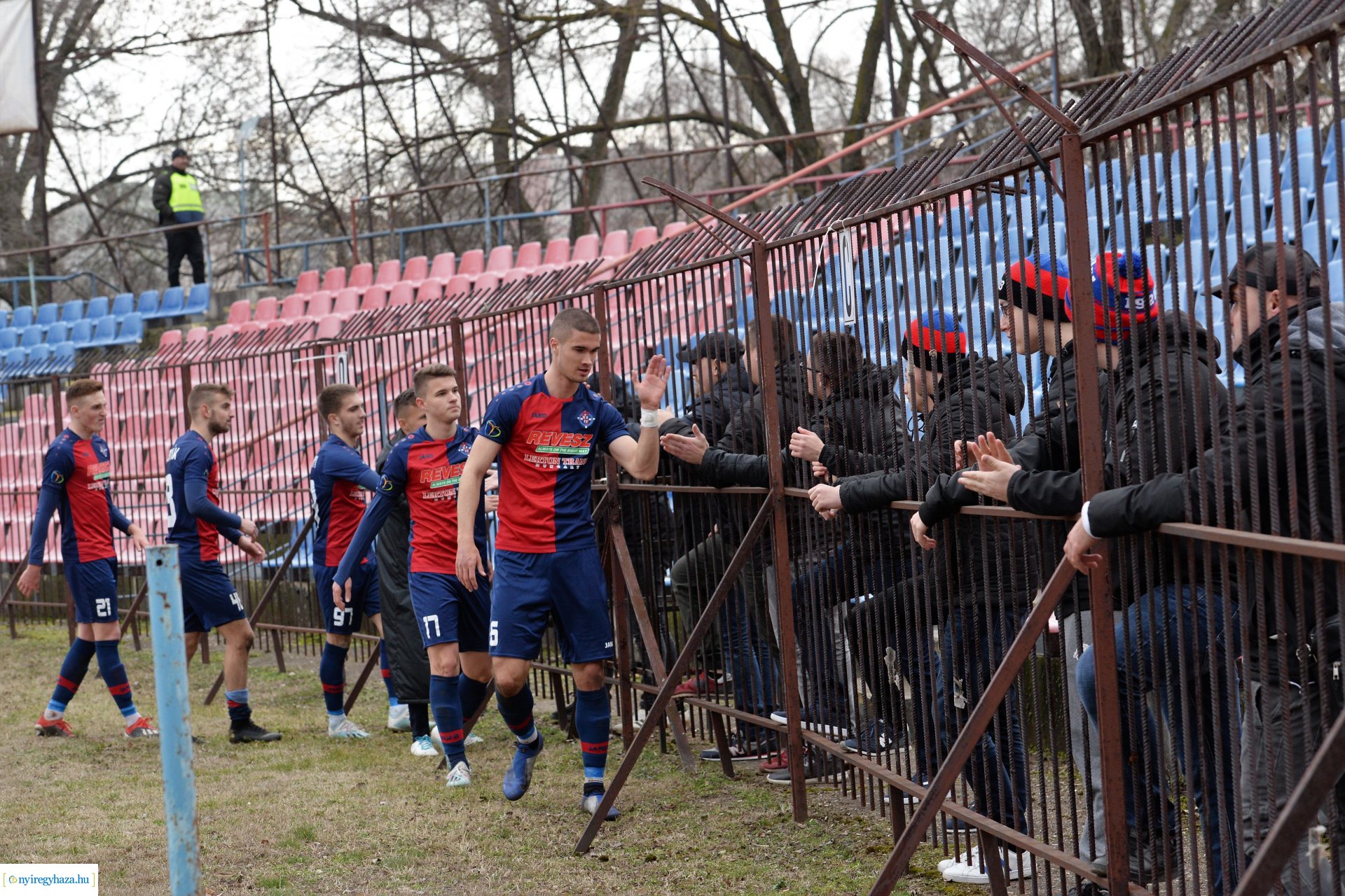 Szpari-Kazincbarcika labdarúgó mérkőzés