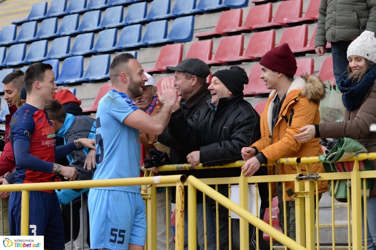 Szpari-Monor labdarúgó mérkőzés