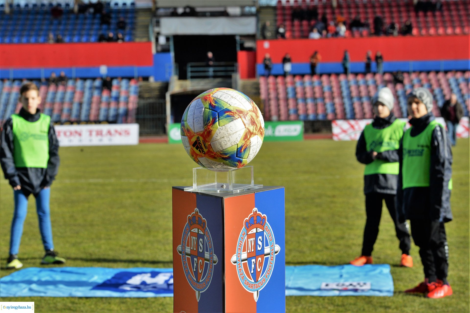 Szpari-Soroksár labdarúgó mérkőzés