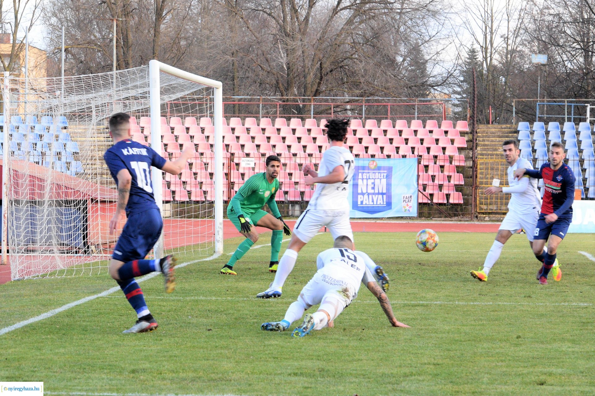 Szpari-Soroksár labdarúgó mérkőzés