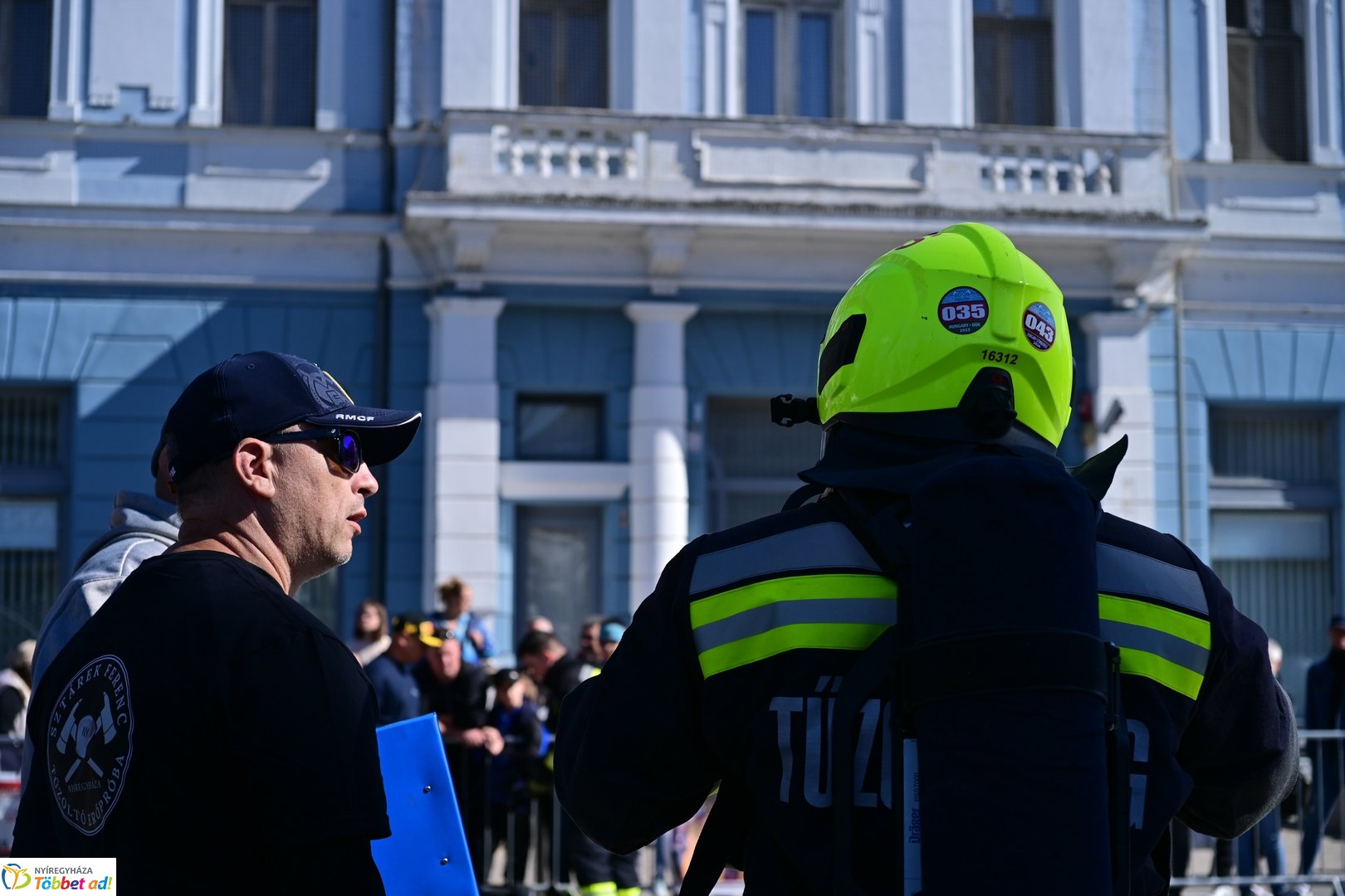 Sztárek Ferenc tűzoltó erőpróba a Kossuth téren 2026
