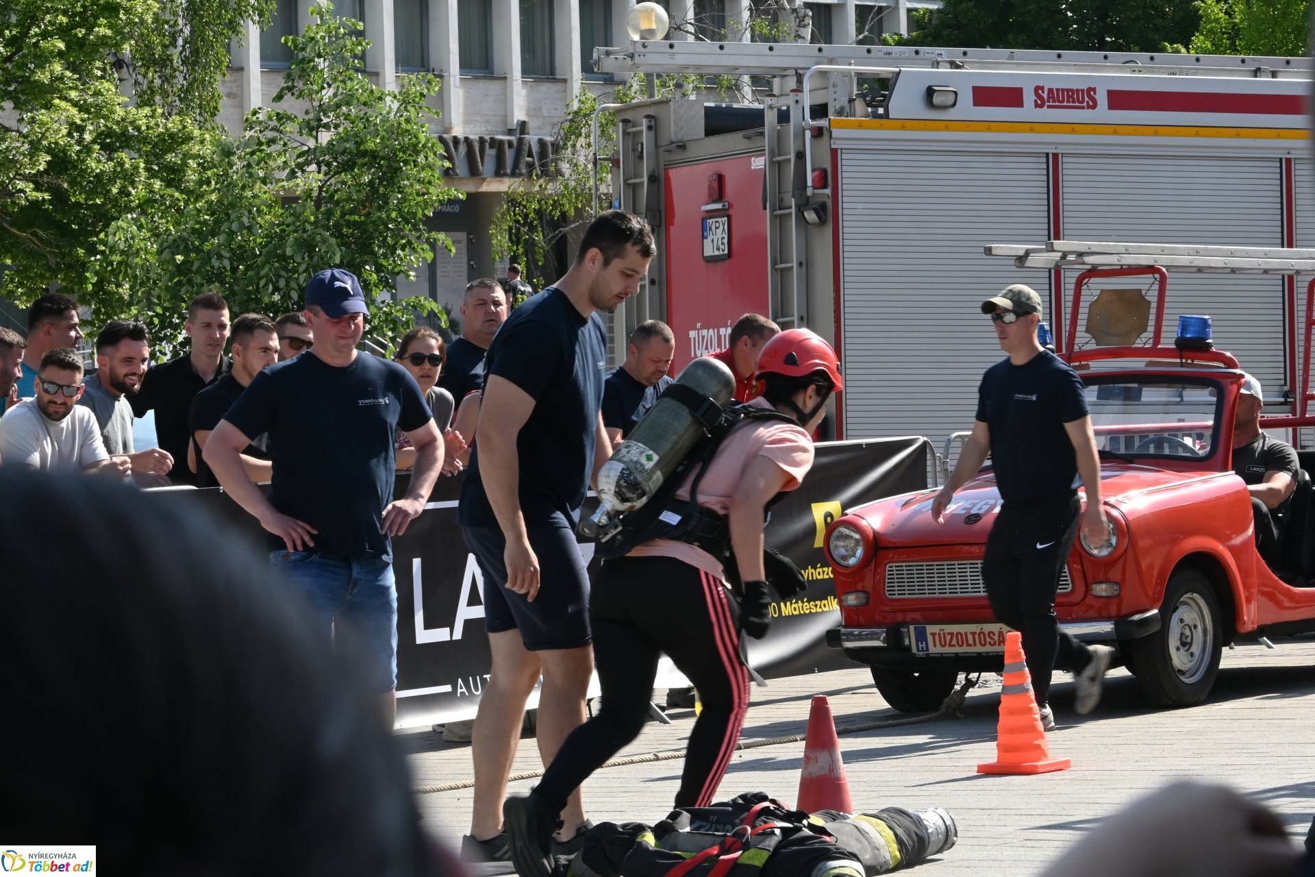 Sztárek Ferenc Tűzoltó Erőpróba Nyíregyháza belvárosában