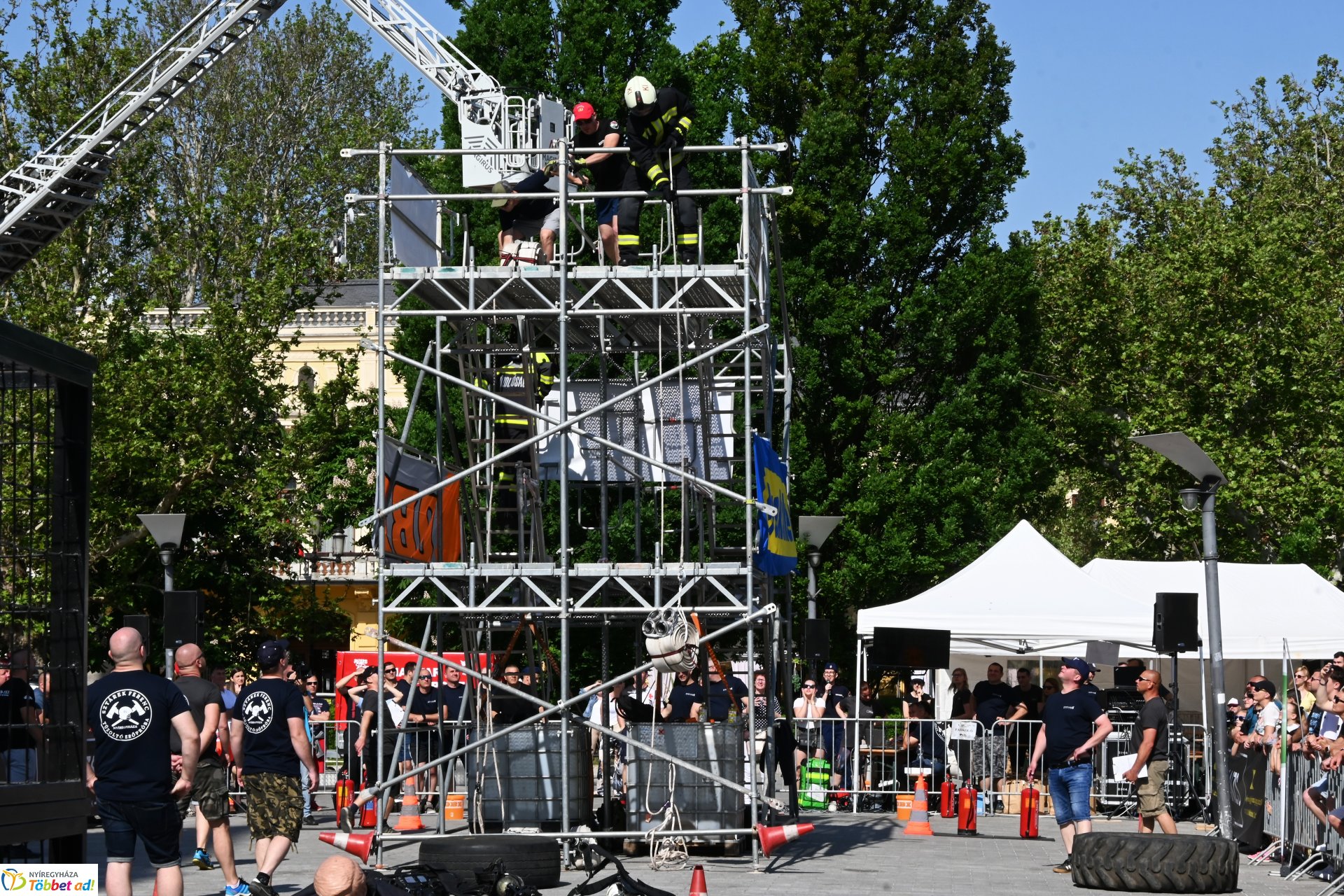 Sztárek Ferenc Tűzoltó Erőpróba Nyíregyháza belvárosában