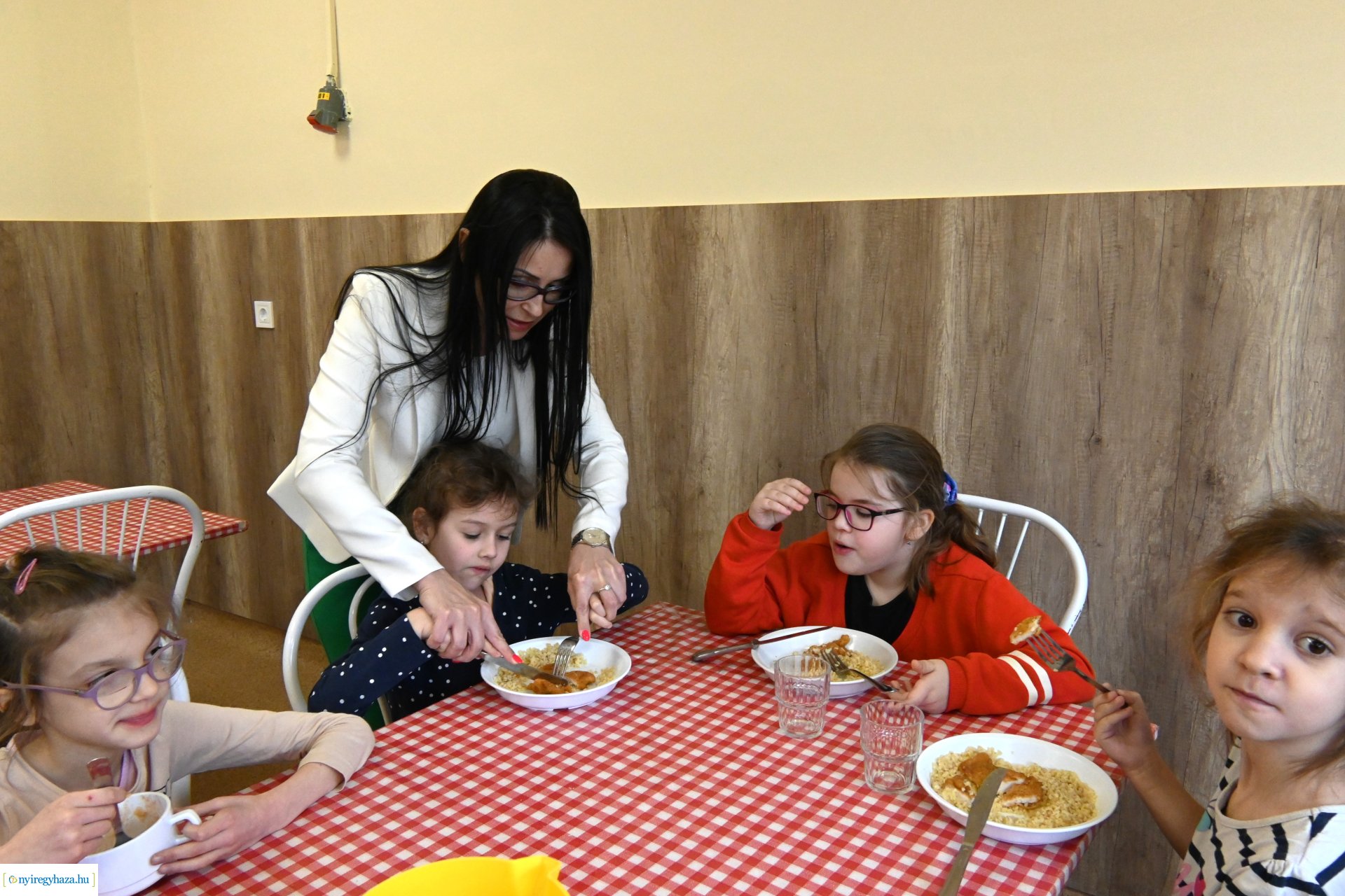 Szupermenza a Kertvárosban