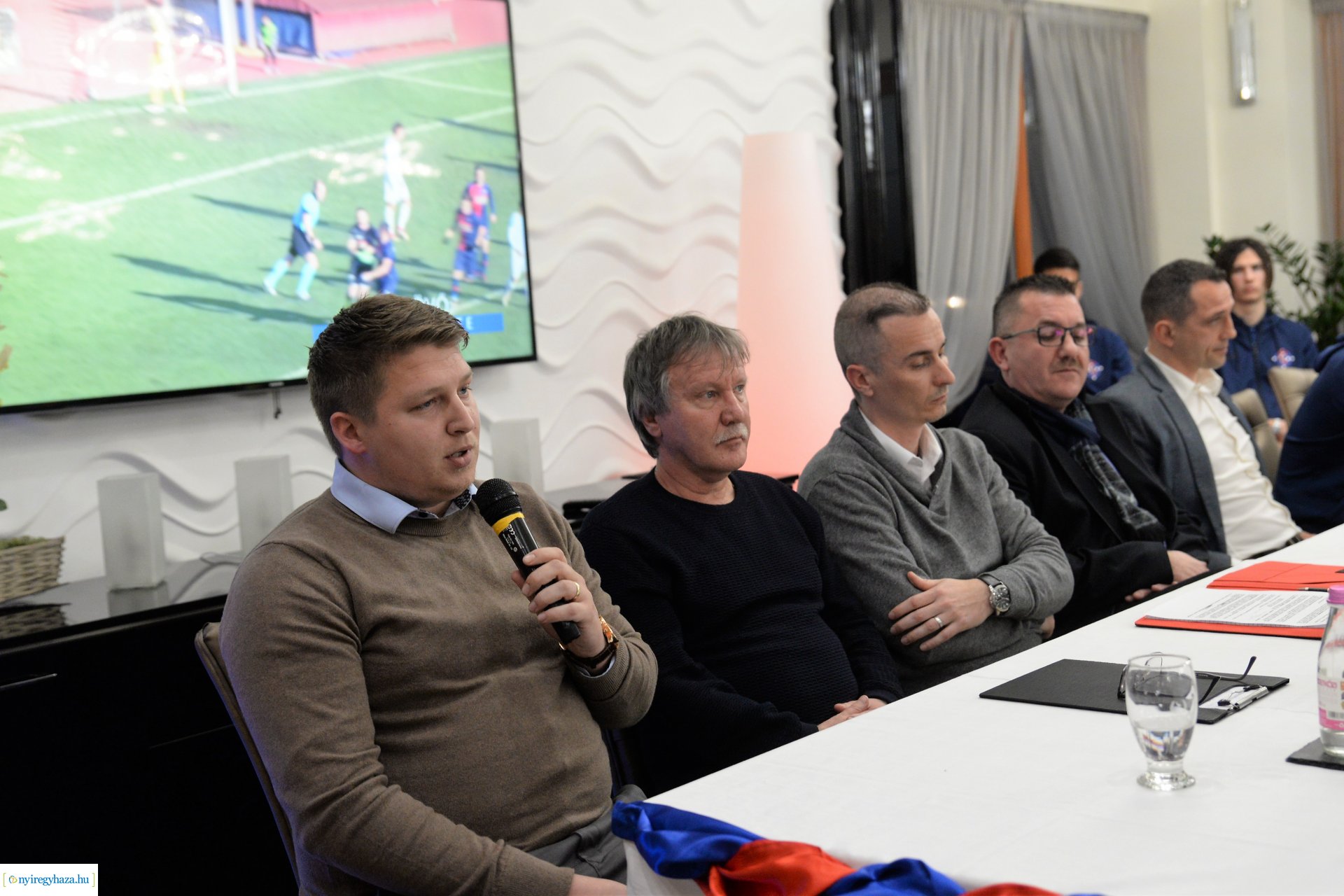 Szurkolói ankét 2020. tavasz