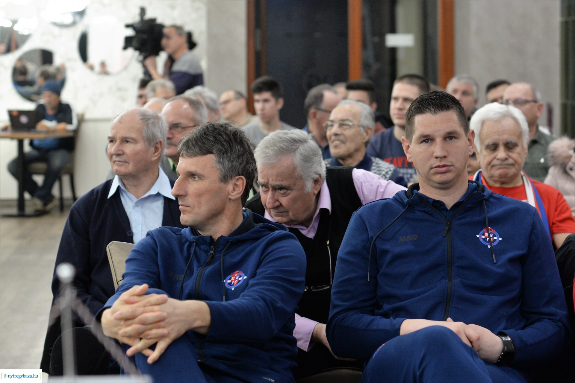 Szurkolói ankét 2020. tavasz