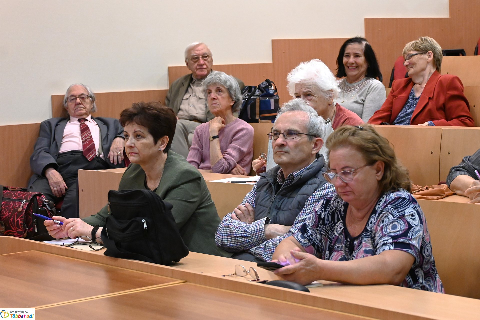 Tájékoztató előadás az időseket érintő juttatásokról