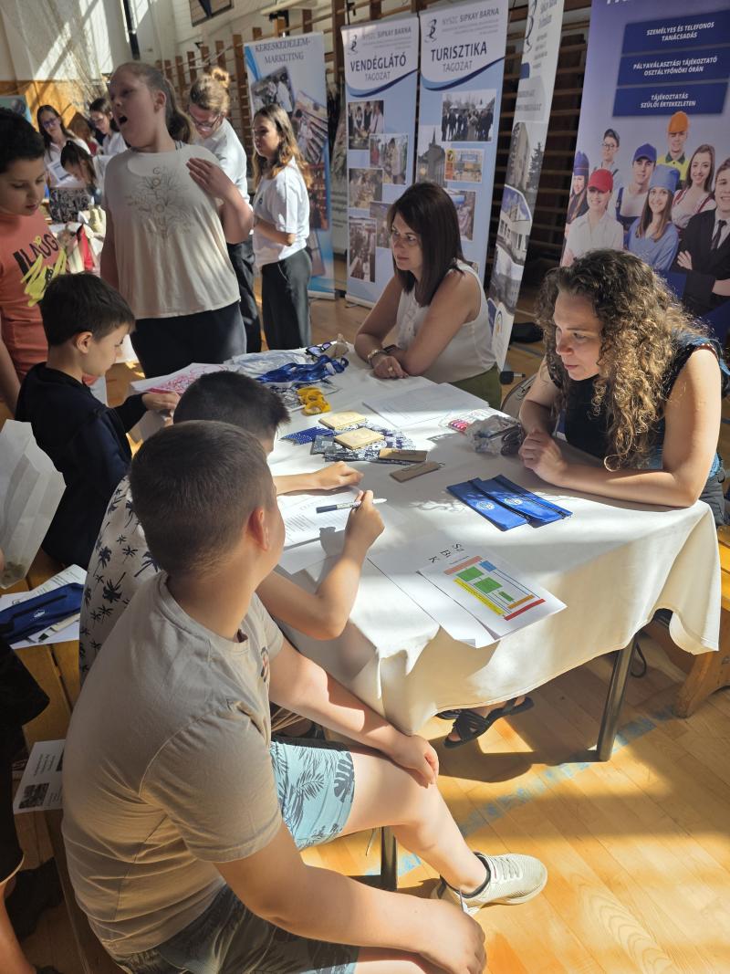 Talentum-Díj-A tehetséges nyolcadikosokat jutalmazták